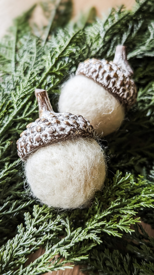 Natural Felt Acorn