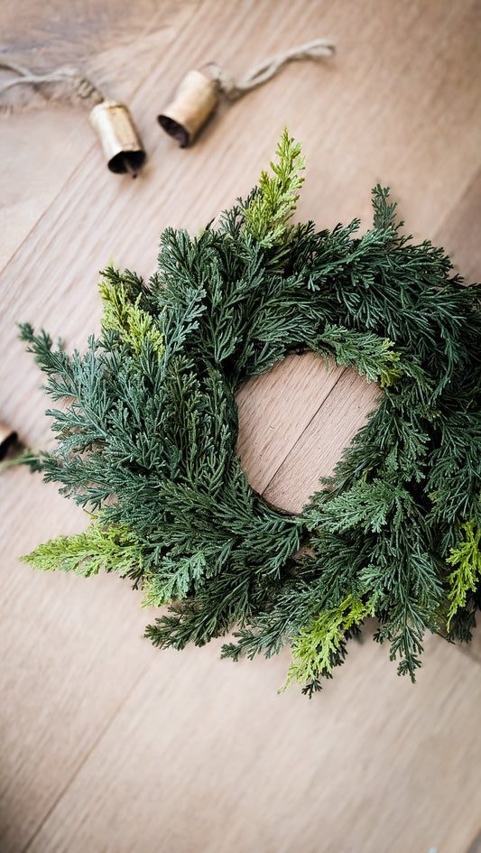 Mixed Cedar Wreath, Small
