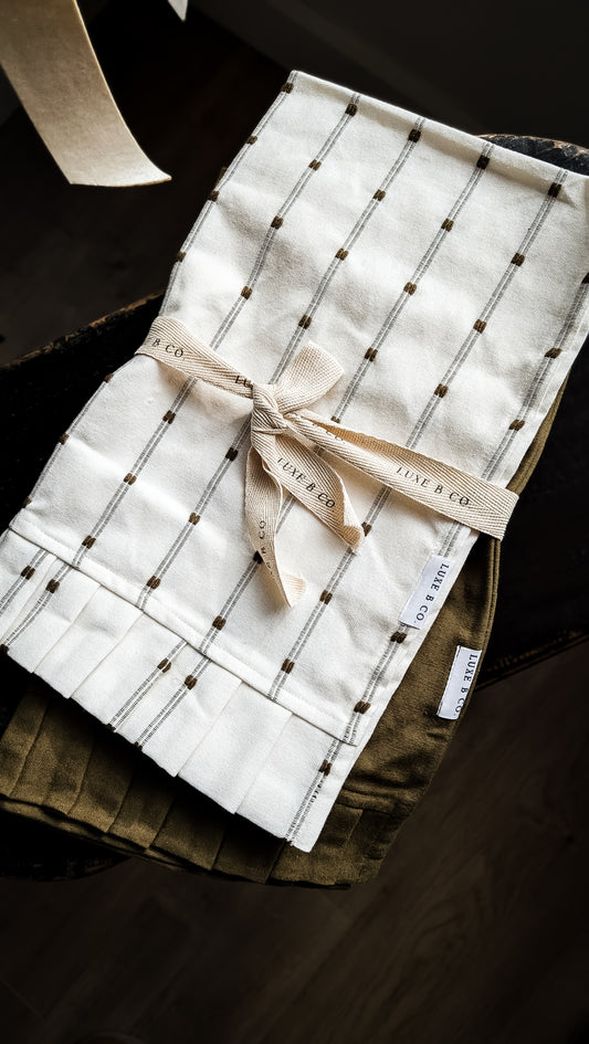 Olive Stitch Ruffle Towel, Set of 2